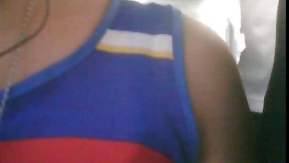 Cālis saņem lielu uzmanību no vīriešiem nejaukajā bandā