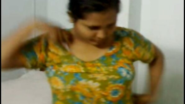 Cāli ar jauku incīti drāž spēcīgs čalis ar lielu peni