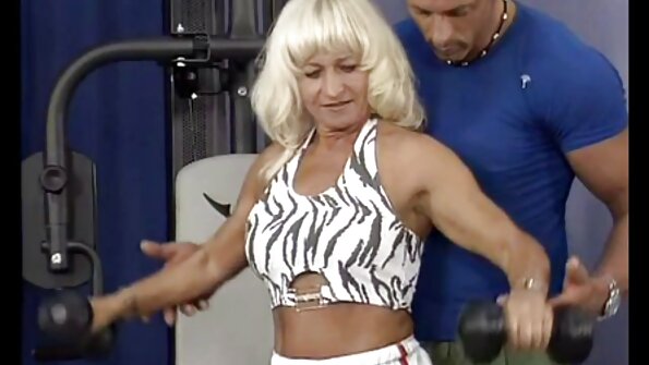 Resnu vecu cāli pirtī izdrāž liels jauns ērzelis