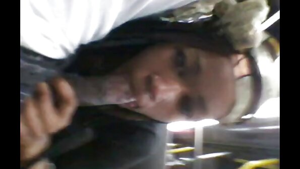 Bimbu duets mūsu priekšā dara dažas karstas un seksīgas lietas