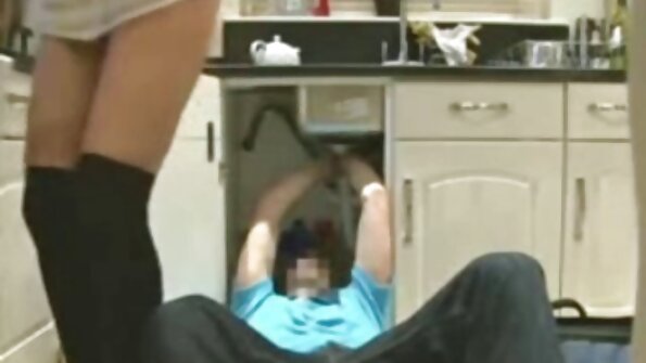 Cālis ir fucked viņas dupsis priekšā kameras objektīvs ļoti grūti